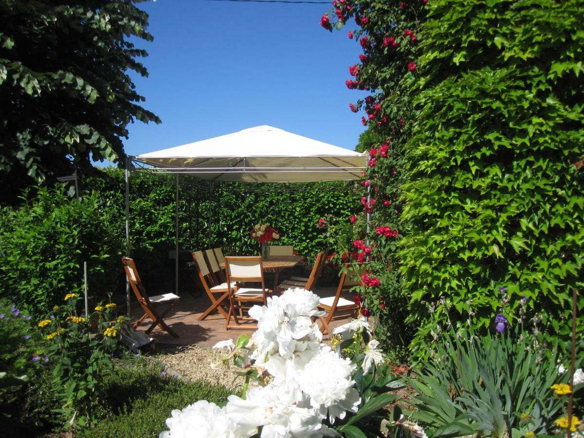 La Ferme Le Merger Bed & Breakfast La Ferte-Gaucher Exterior photo